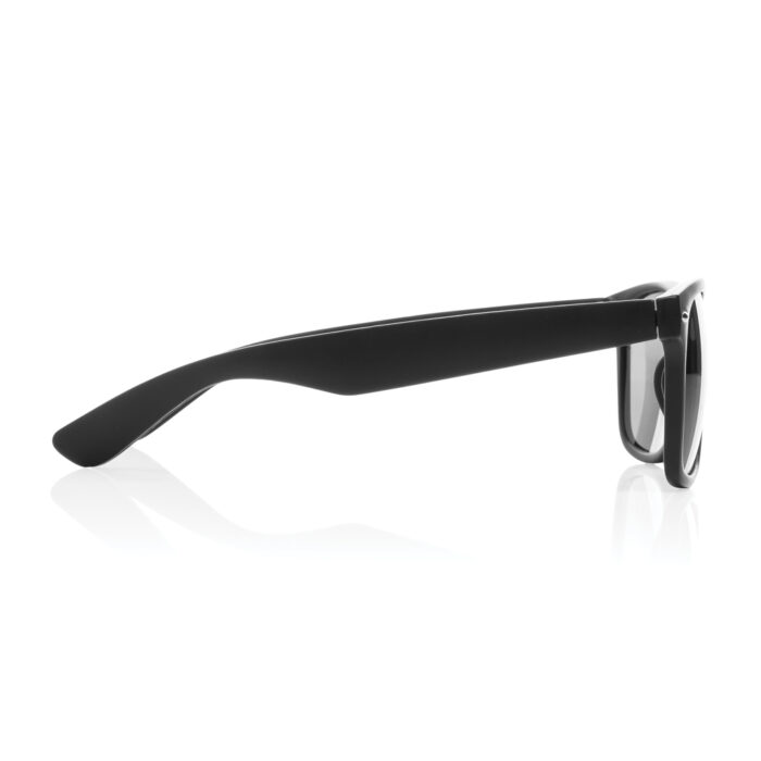 Sonnenbrille aus GRS recyceltem Kunststoff – Bild 4