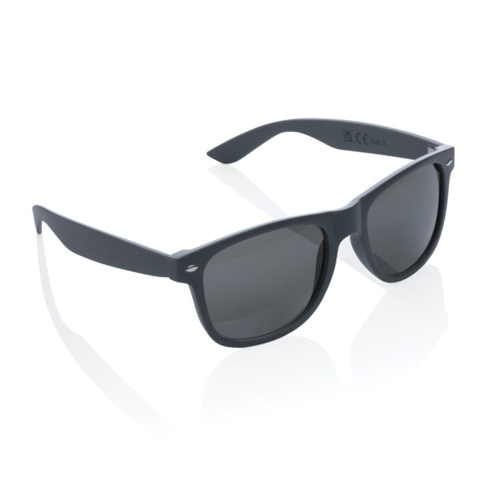 Sonnenbrille aus GRS recyceltem Kunststoff – Bild 19